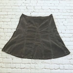 Gap Gray Corduroy Stretch Skirt at knee Size 10